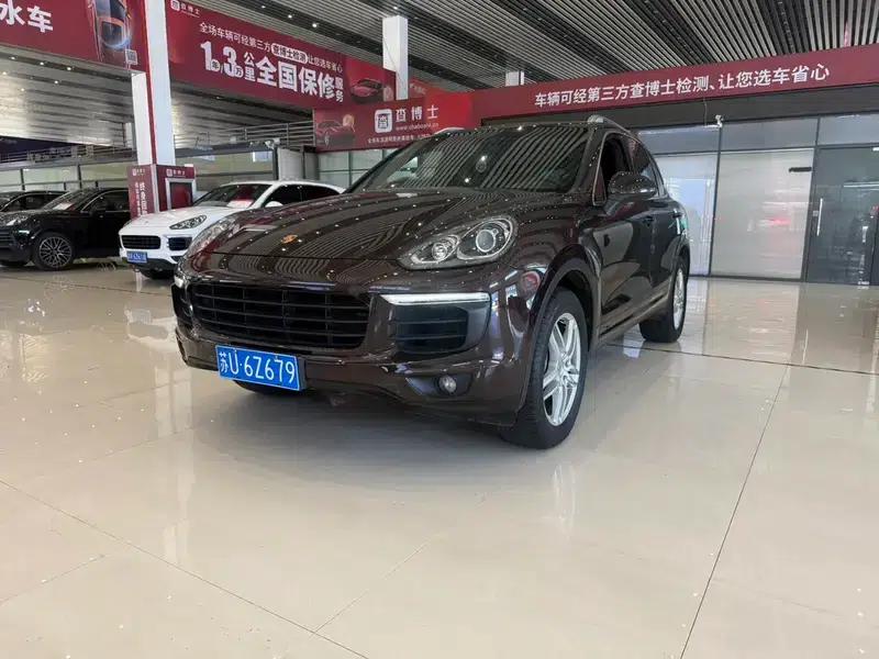Cayenne 2016 Cayenne Platinum Edition 3.0T — миниатюра 1