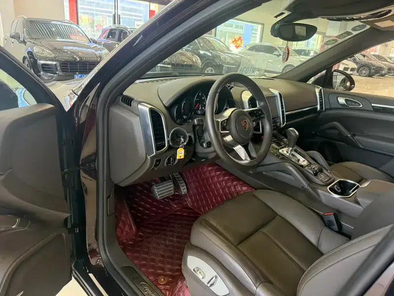 Cayenne 2016 Cayenne Platinum Edition 3.0T — миниатюра 12