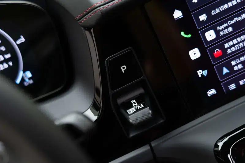 2025 Panamera 2.9T Automatic Rear-Wheel Drive 4-Seat Factory Custom Edition — миниатюра 19