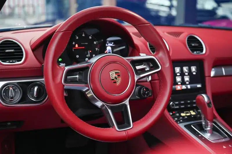 2023 Porsche 718 Boxster 2.0T — миниатюра 12