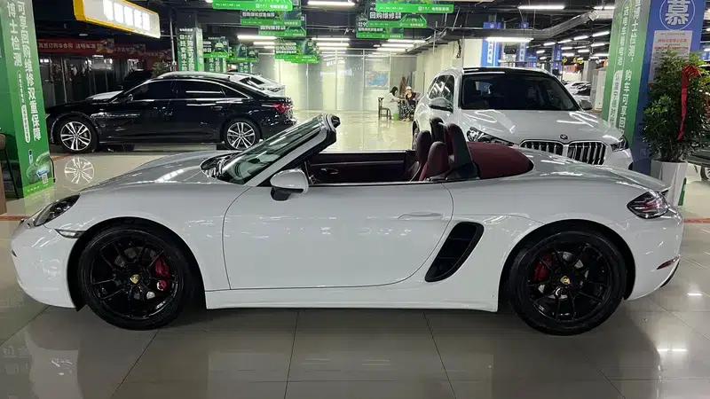2018 Porsche 718 Boxster 2.0T — миниатюра 10