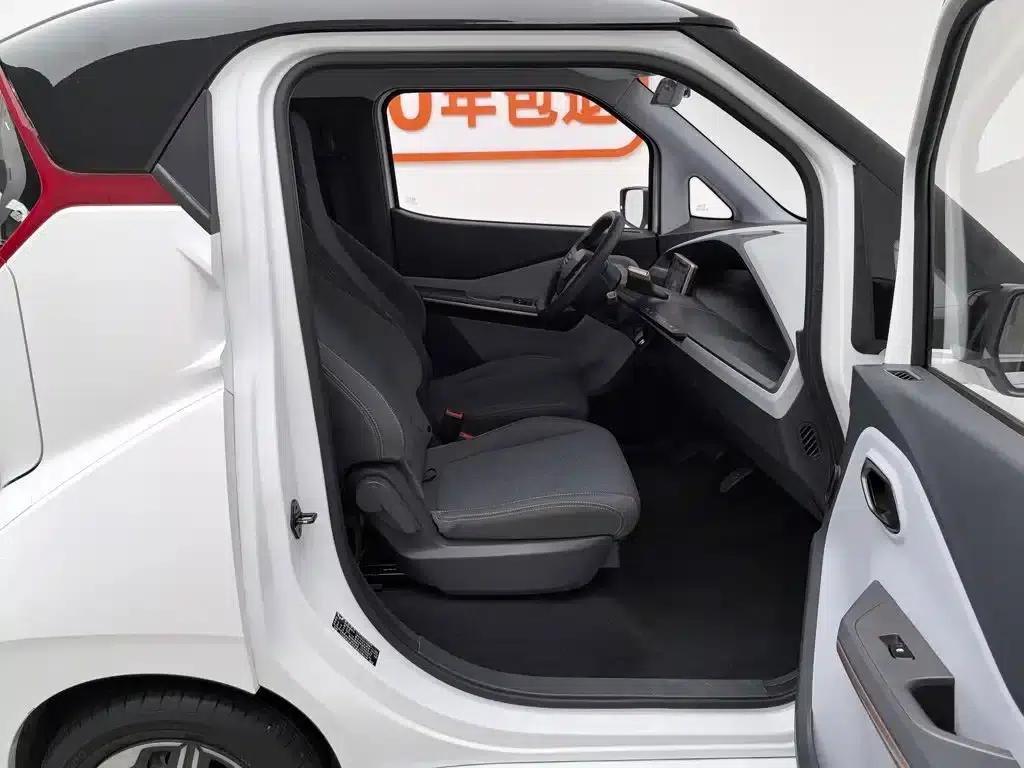 Wuling NanoEV 2021 Fun Edition — миниатюра 23