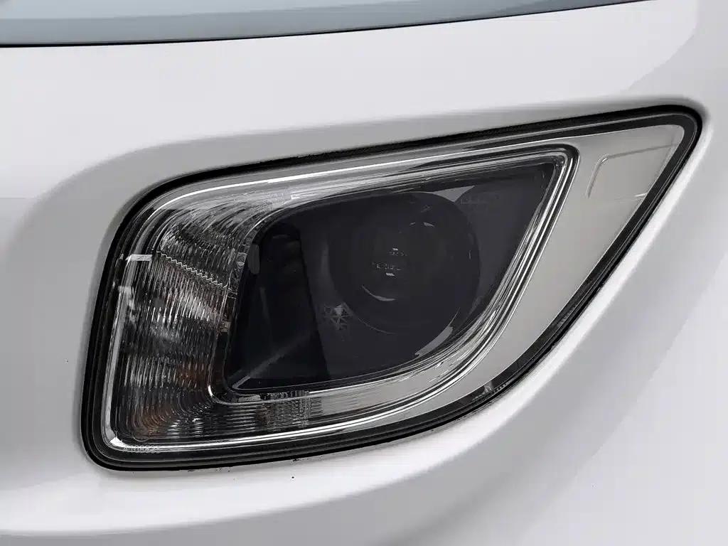 Wuling NanoEV 2021 Fun Edition — миниатюра 7