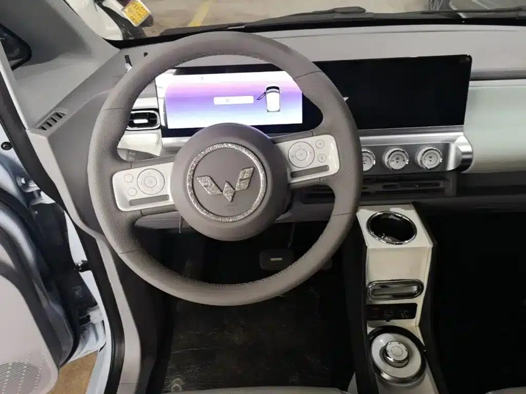 Wuling Air ev Clear Sky 2023 Model, Four-Seat - Advanced Edition — миниатюра 11