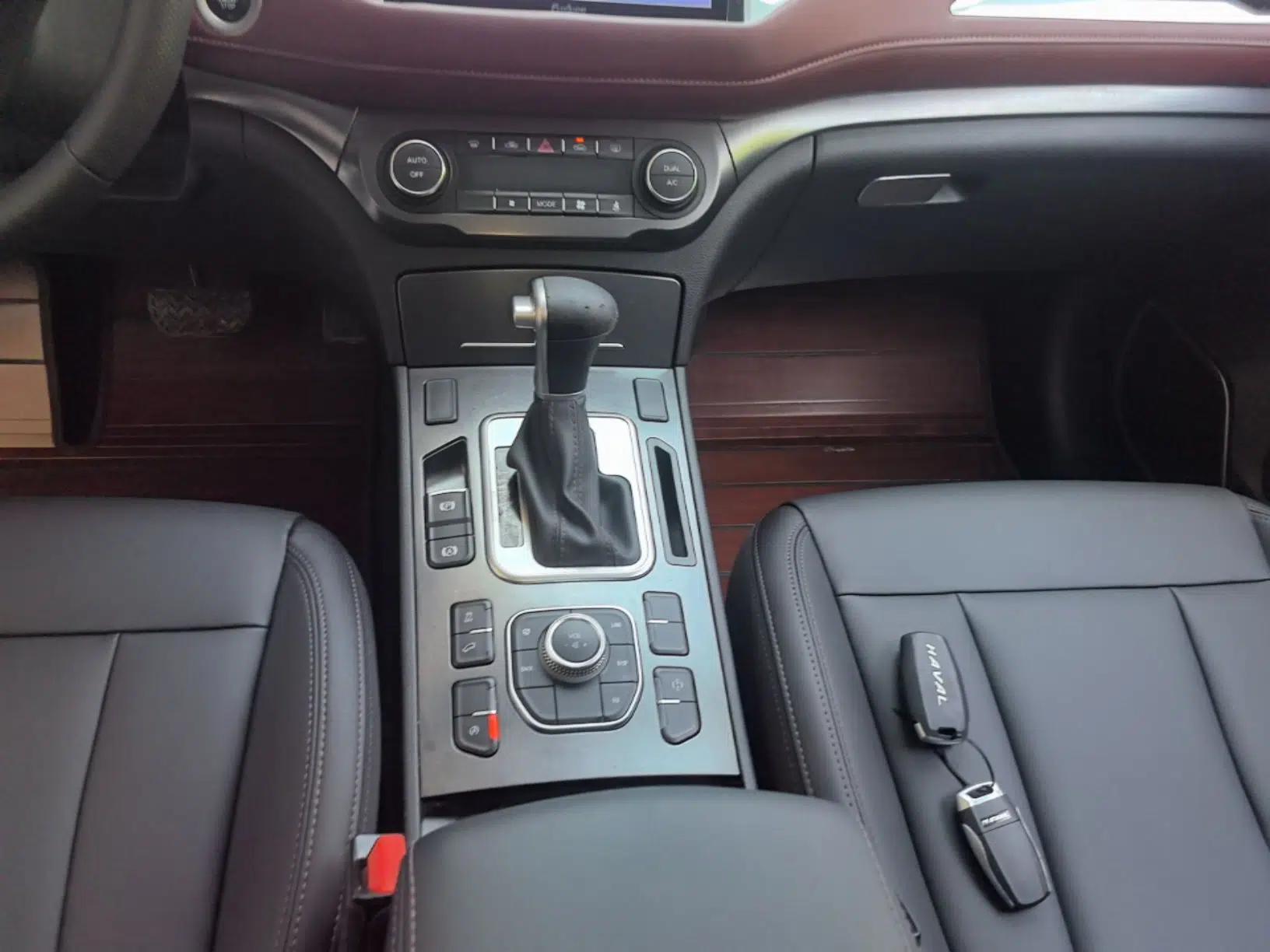Haval H6 Coupe 2018 Red-Label 1.5T Automatic Two-Wheel Drive Luxury Model — миниатюра 24