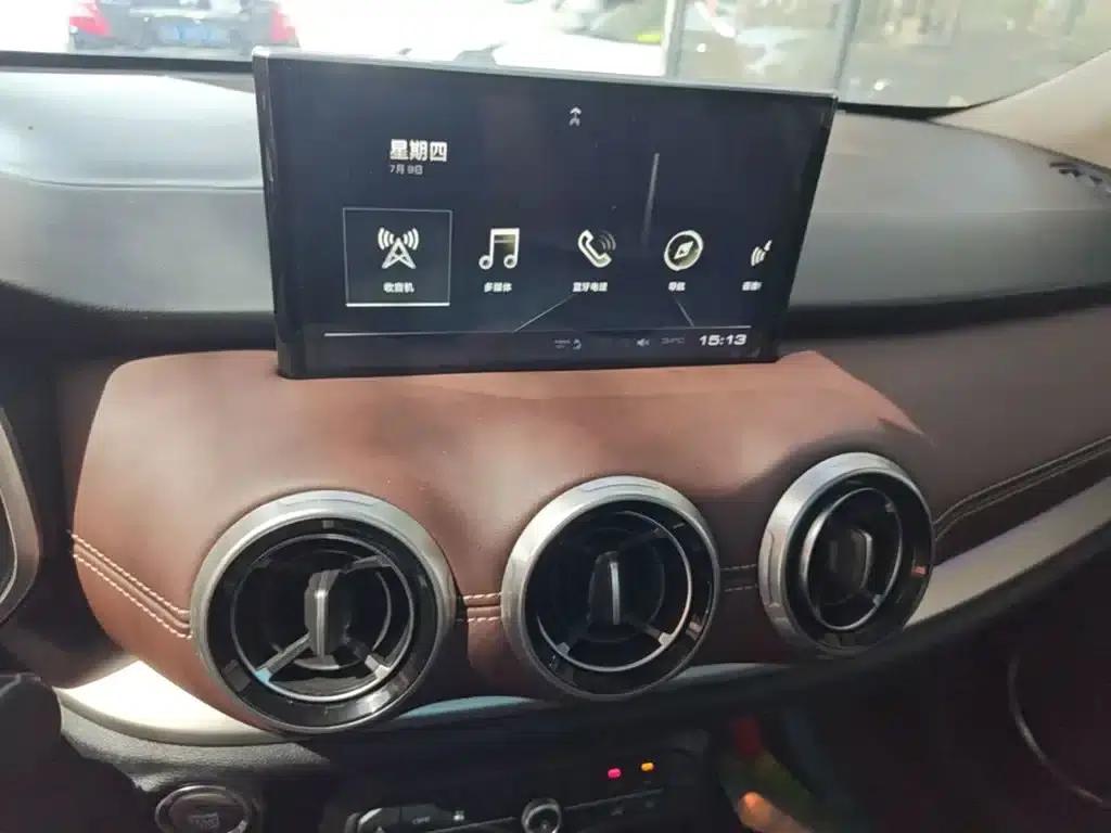Wey VV6 2018 2.0T 2WD Flagship Edition (National V Emission Standard) — миниатюра 13