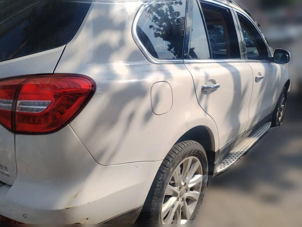 Haval H8 2015 2.0T Two-Wheel Drive Comfort Version — миниатюра 6