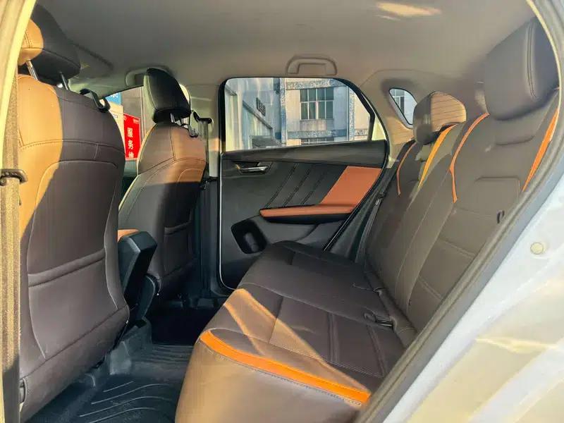 BYD e2 2021 Luxury Edition — миниатюра 10