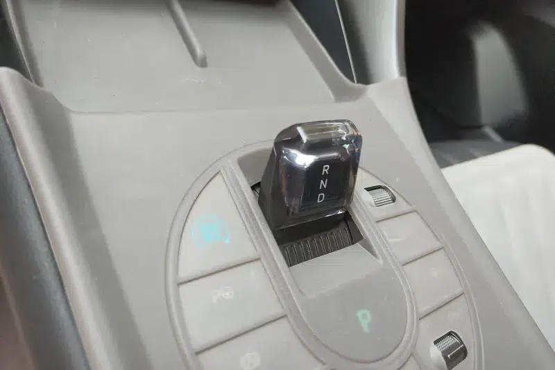 Hiace 05DM 2025 Smart Driving Edition DM-i 115KM Deluxe — миниатюра 16