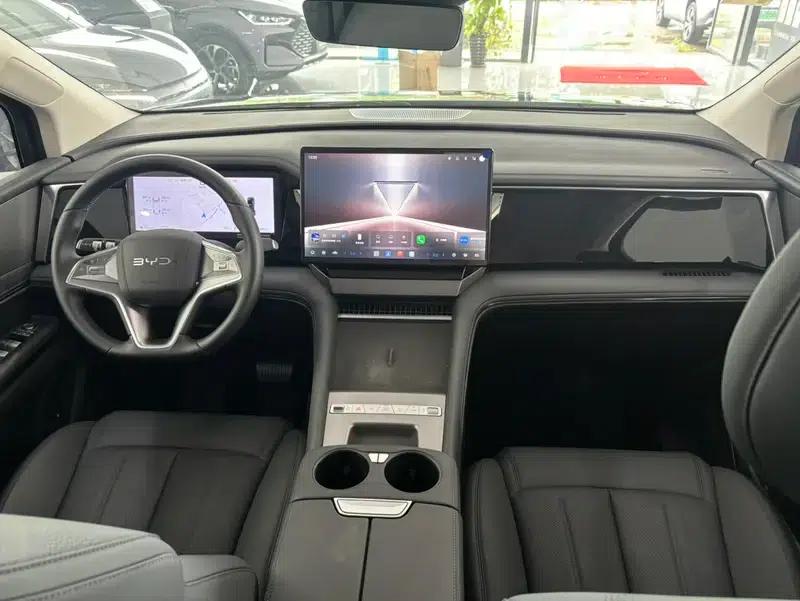 BYD M9 2025 1060 Navigator Edition — миниатюра 19