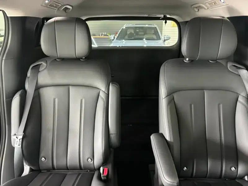 BYD M9 2025 1060 Navigator Edition — миниатюра 25