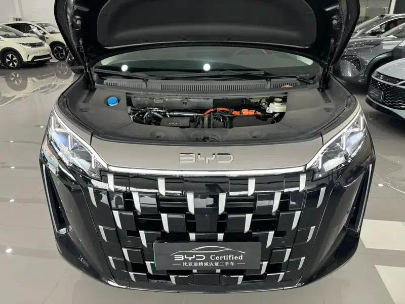 BYD M9 2025 1060 Navigator Edition — миниатюра 9