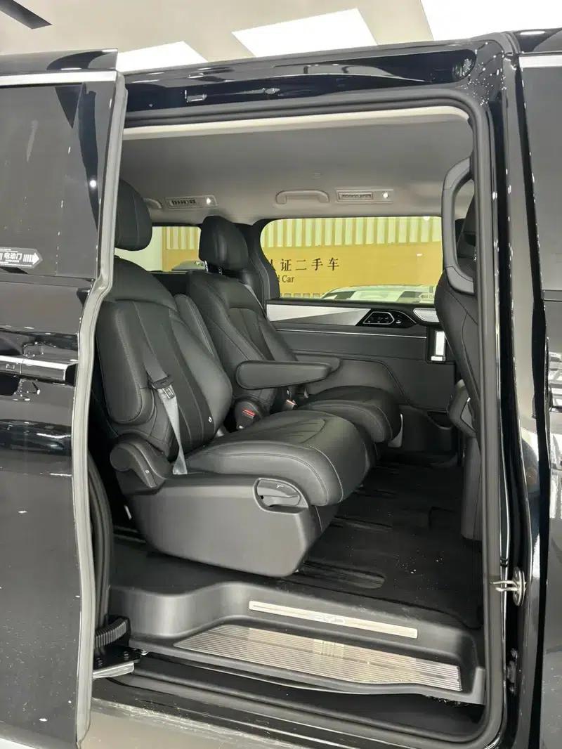 BYD M9 2025 1060 Navigator Edition — миниатюра 10