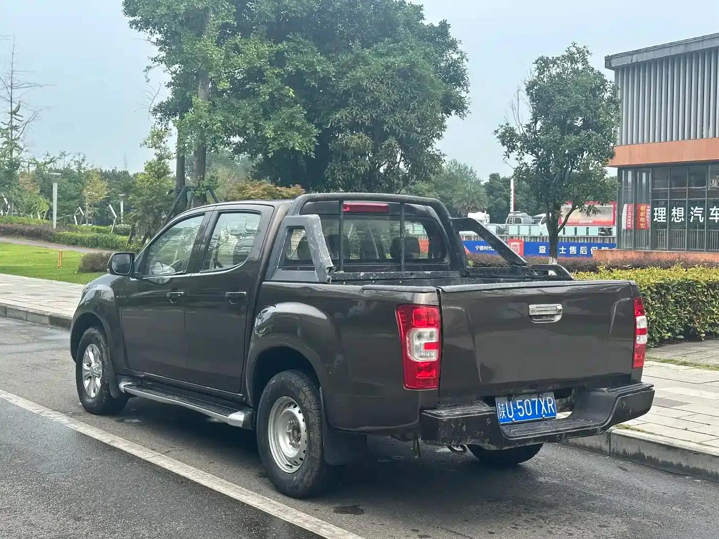 RE-MAX Ruimai 2018 2.5T 4WD Diesel Luxury Model JE4D25Q5A — миниатюра 2