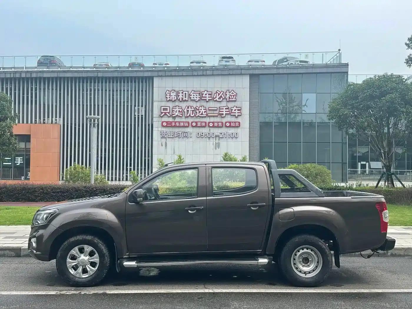RE-MAX Ruimai 2018 2.5T 4WD Diesel Luxury Model JE4D25Q5A — миниатюра 4