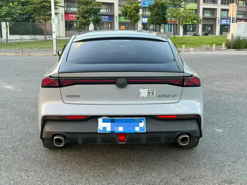 Changan UNI-V 2022 1.5T Premium Edition — миниатюра 5
