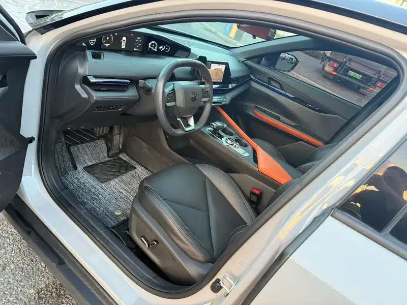 Changan UNI-V 2022 1.5T Premium Edition — миниатюра 7