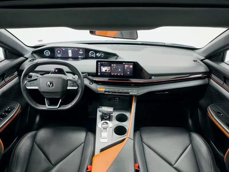 Changan UNI-V 2022 1.5T Premium Edition — миниатюра 14