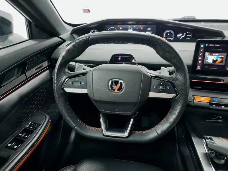 Changan UNI-V 2022 1.5T Premium Edition — миниатюра 16