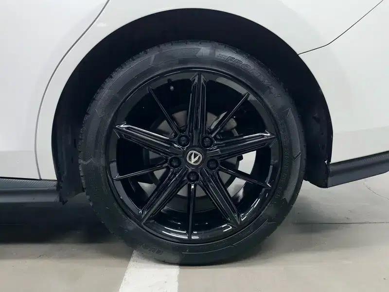 Changan UNI-V 2022 1.5T Premium Edition — миниатюра 9