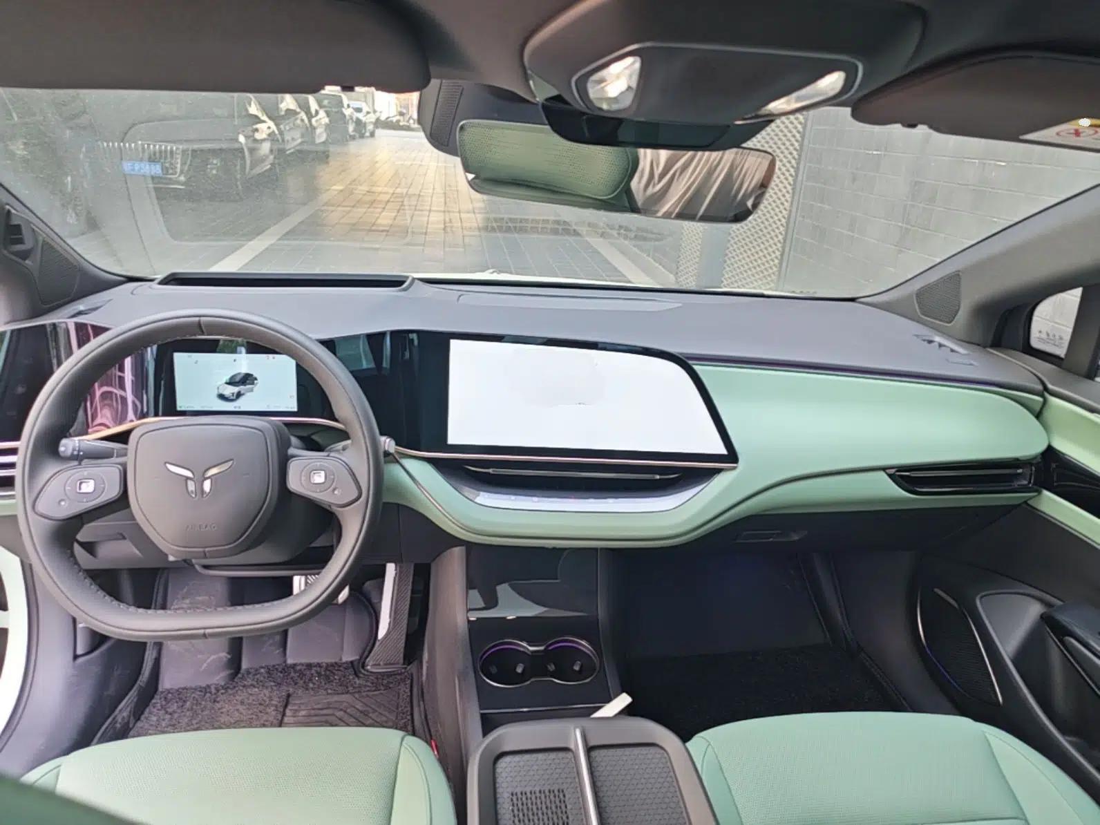 Hongqi EH7 2025 690 Smart Selection Edition — миниатюра 12