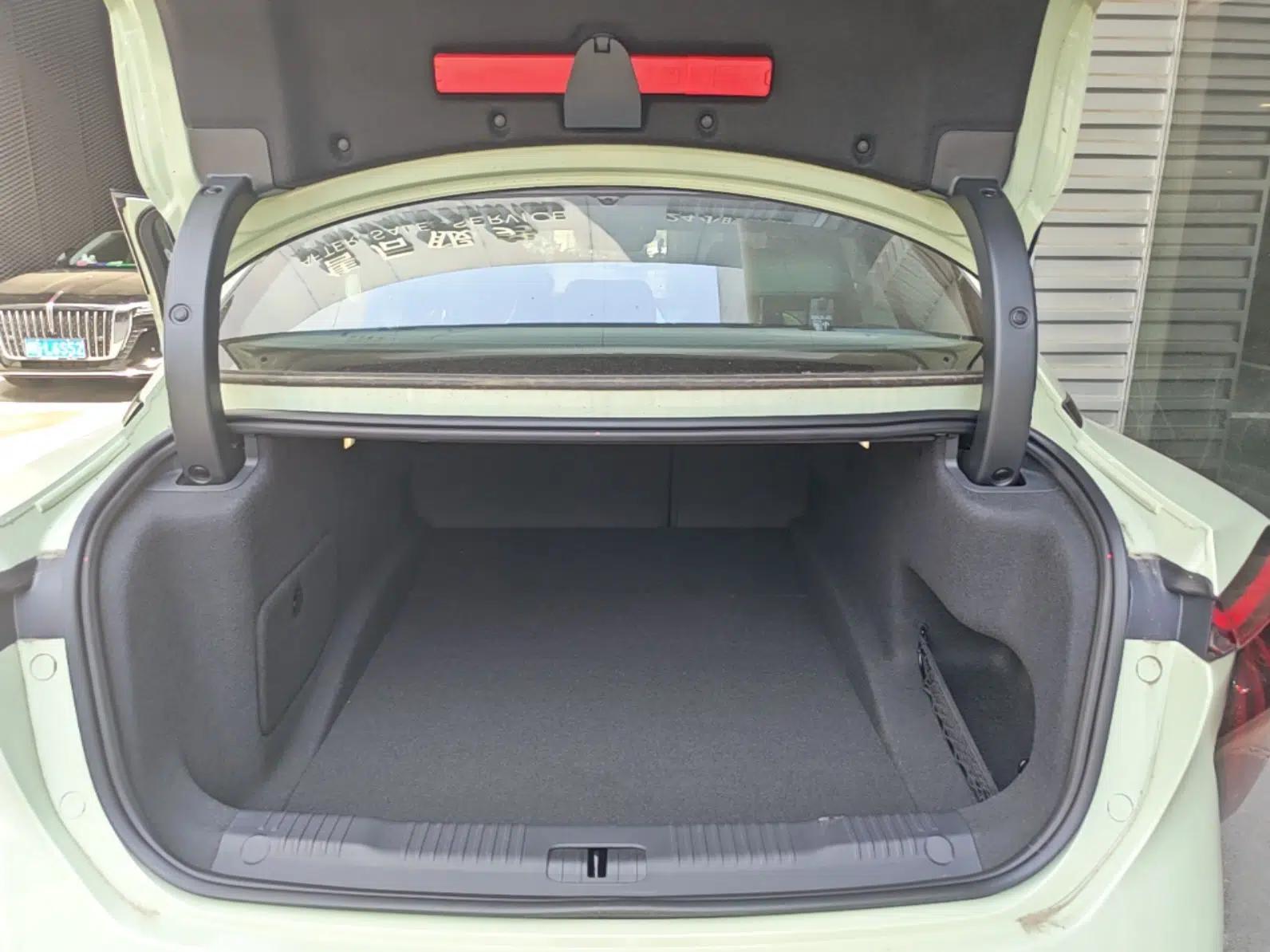 Hongqi EH7 2025 690 Smart Selection Edition — миниатюра 22