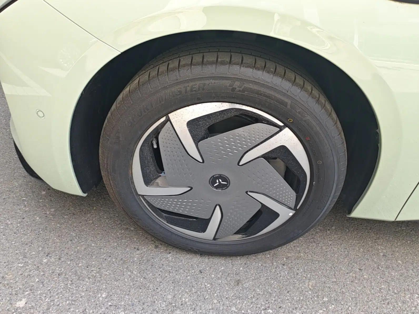 Hongqi EH7 2025 690 Smart Selection Edition — миниатюра 10