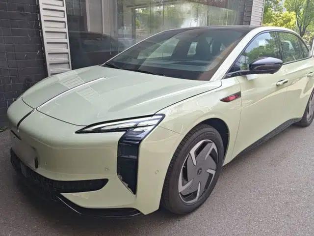 Hongqi EH7 2025 690 Smart Selection Edition