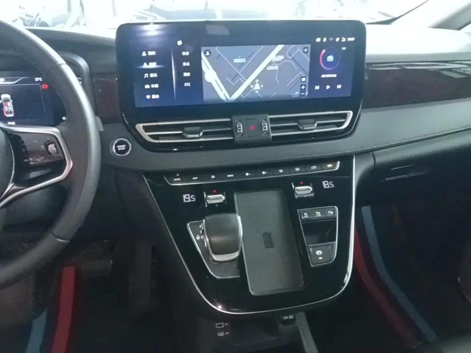 Hongqi HQ9 2023 2.0T Smart Connect Flagship Edition — миниатюра 15