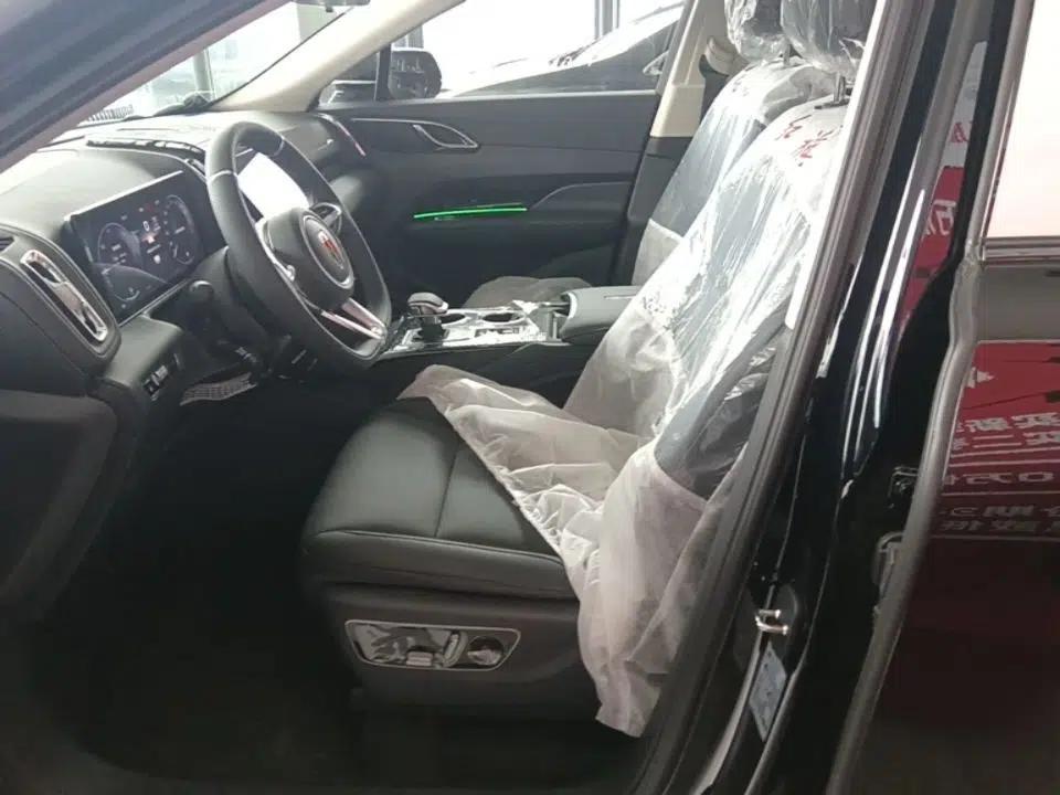Hongqi HS3 PHEV 2025 Model 125km Jingwei 2 Millionth Anniversary Edition — миниатюра 17