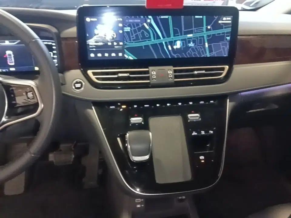 Hongqi HQ9 PHEV 2024 2.0T Four-Wheel Drive Luxury Edition — миниатюра 15