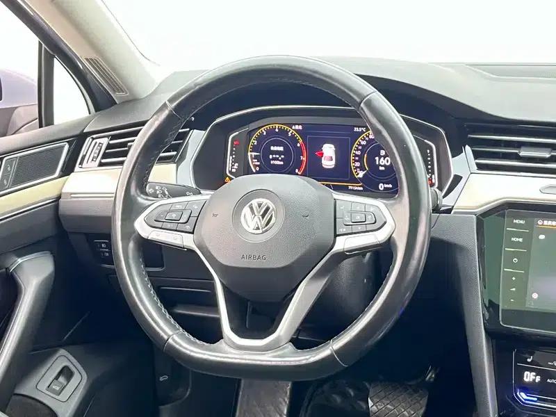 2020 Volkswagen Passat 380TSI DSG Luxury — миниатюра 16