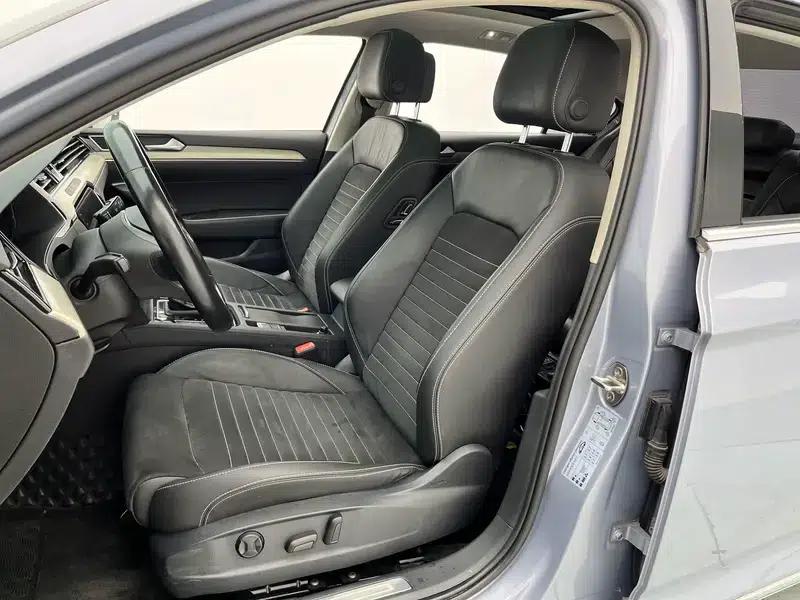 2020 Volkswagen Passat 380TSI DSG Luxury — миниатюра 20