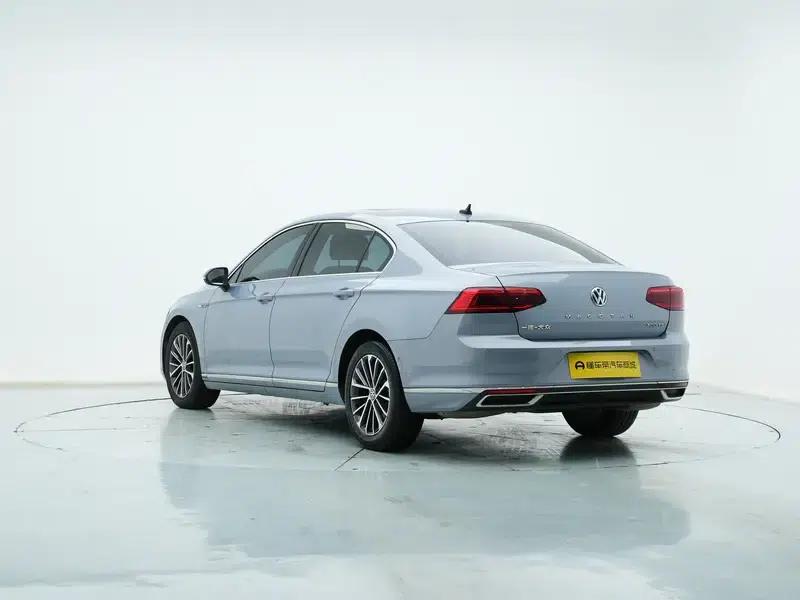 2020 Volkswagen Passat 380TSI DSG Luxury — миниатюра 5