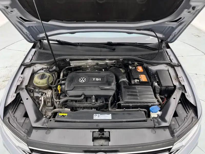 2020 Volkswagen Passat 380TSI DSG Luxury — миниатюра 10