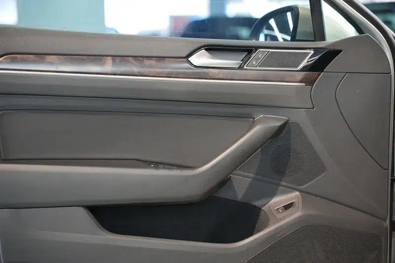 2017 Volkswagen Passat 330TSI DSG Luxury — миниатюра 11