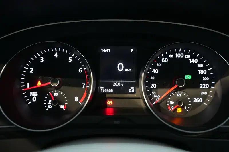 2017 Volkswagen Passat 330TSI DSG Luxury — миниатюра 17