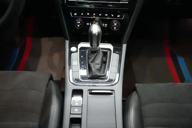 2017 Volkswagen Passat 330TSI DSG Luxury — миниатюра 22
