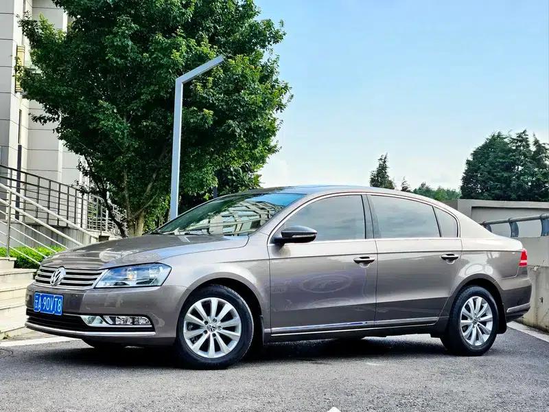 2016 Volkswagen Passat 1.8TSI Smart Comfort Edition — миниатюра 1