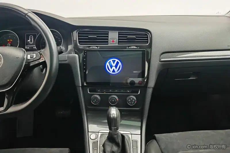 2018 Golf 230TSI Automatic Luxury — миниатюра 11