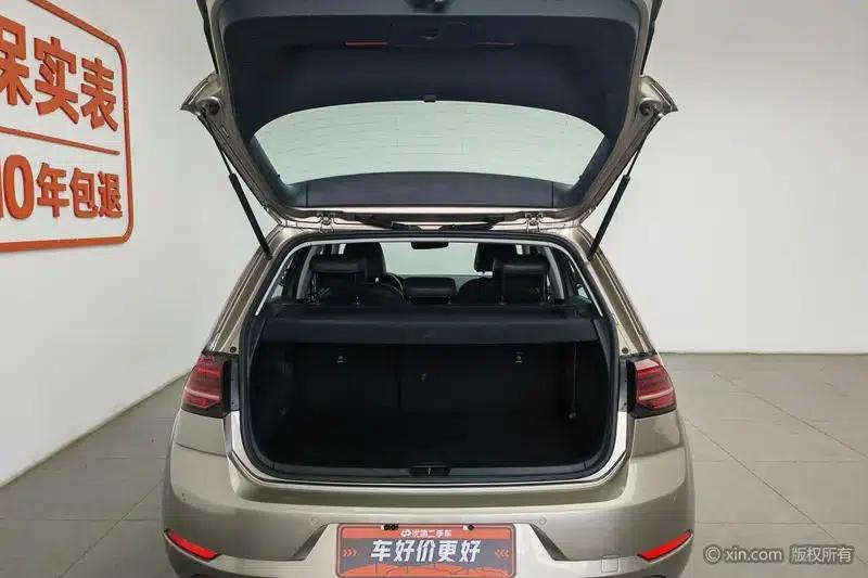 2018 Golf 230TSI Automatic Luxury — миниатюра 24