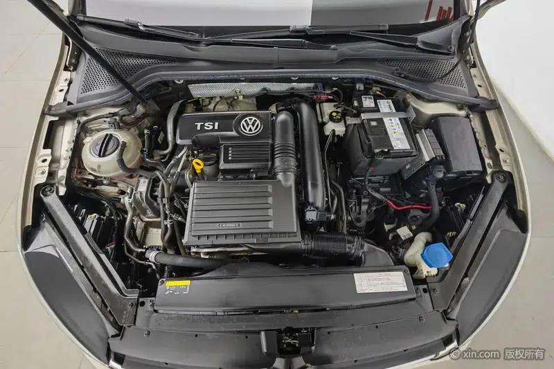 2018 Golf 230TSI Automatic Luxury — миниатюра 5