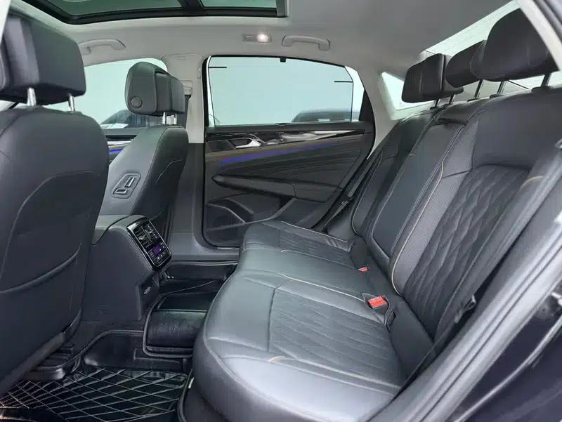 2019 Volkswagen Passat 330TSI Luxury Edition (China VI Emission Standard) — миниатюра 12