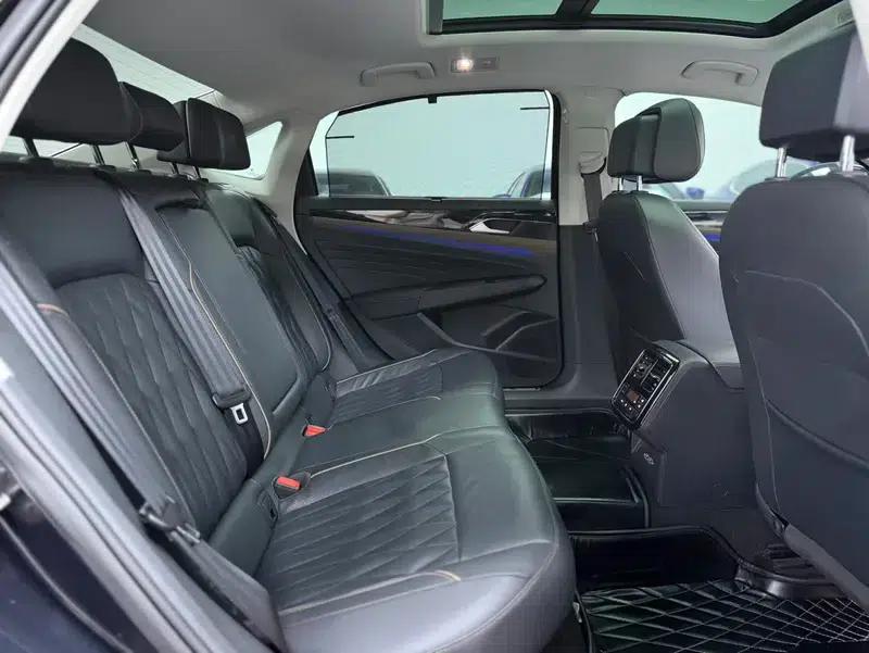 2019 Volkswagen Passat 330TSI Luxury Edition (China VI Emission Standard) — миниатюра 10