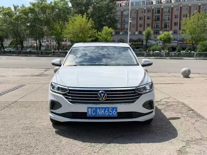 2023 Volkswagen Lavida 1.5L Automatic Five Million Edition — миниатюра 2