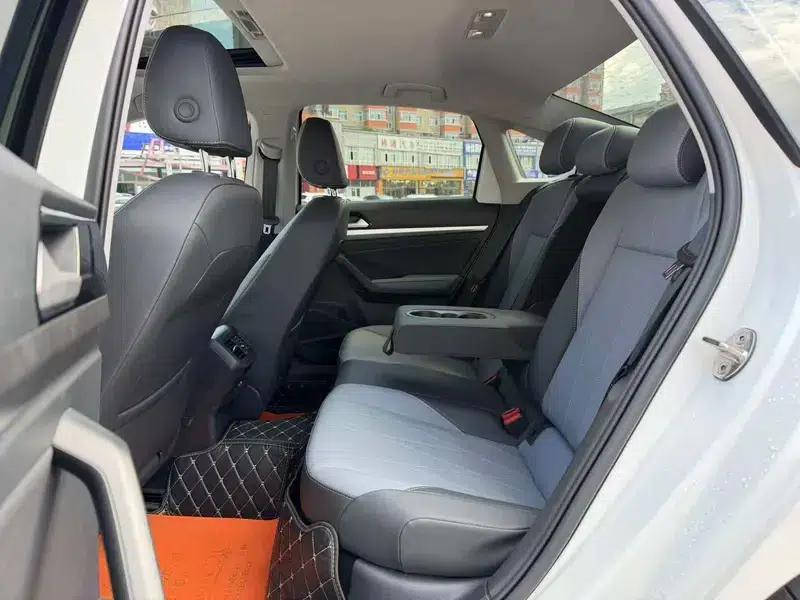 2023 Volkswagen Lavida 1.5L Automatic Five Million Edition — миниатюра 12
