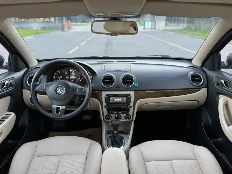 2011 Volkswagen Lavida 1.6L Automatic Premium Edition — миниатюра 10