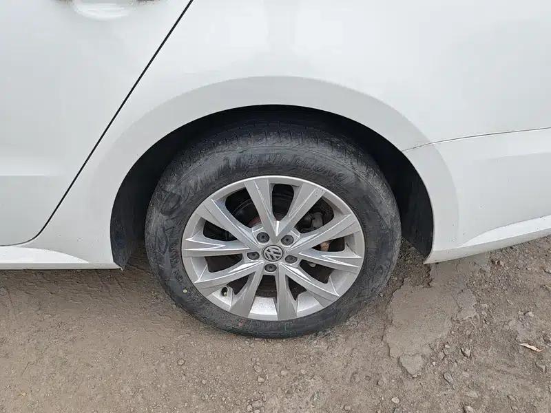 2017 Volkswagen Lavida 1.6L Automatic Comfort Edition — миниатюра 20