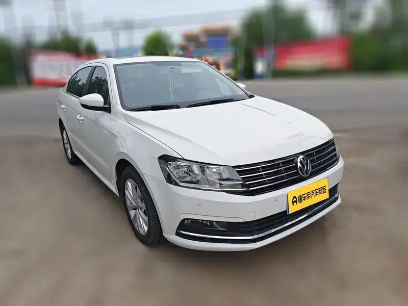 2017 Volkswagen Lavida 1.6L Automatic Comfort Edition — миниатюра 3