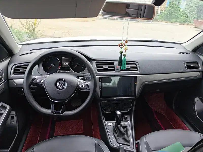 2017 Volkswagen Lavida 1.6L Automatic Comfort Edition — миниатюра 10